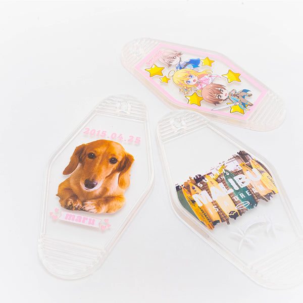 オリジナルグッズ・ノベルティのグッズメイド【GOODS MADE】 オリジナルモーテルキーホルダー KHD12 オリジナルモーテルキーホルダー |1個330円~!1個から作成可能|フルカラー印刷対応